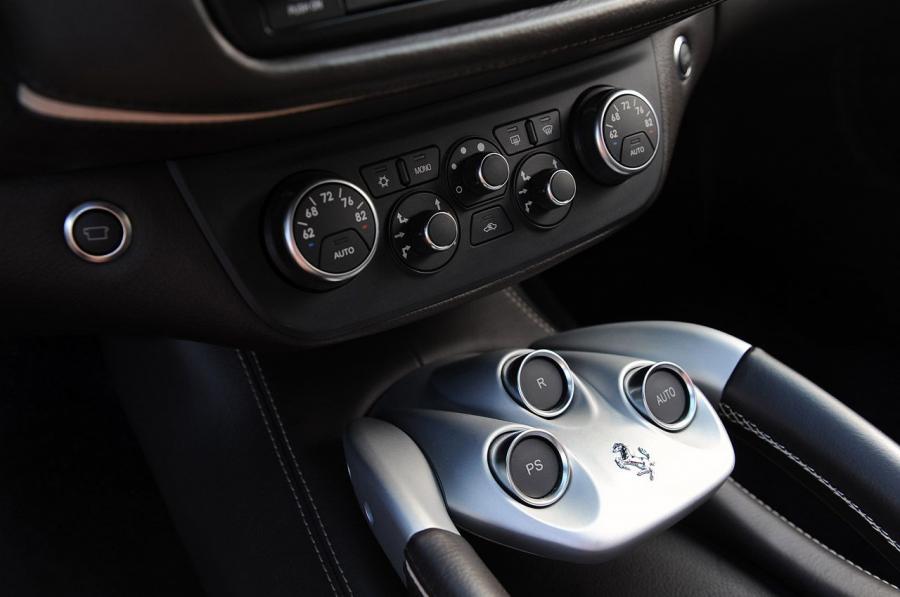  Ferrari FF 2013 года  (фото 5 из 69)